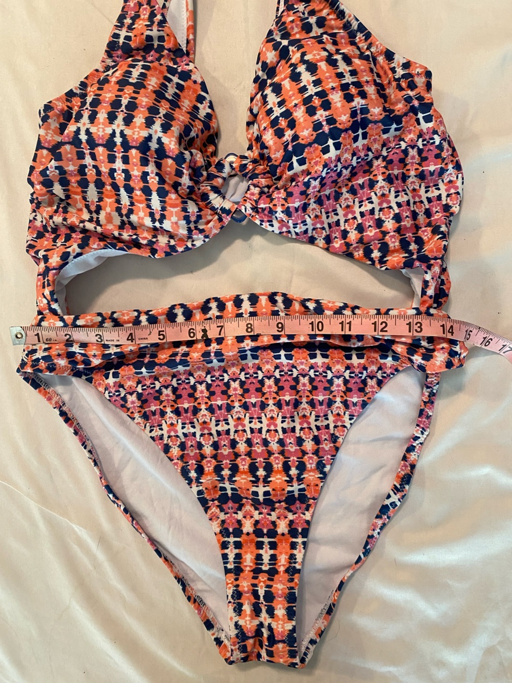 Jessica Simpson Cutout One-Piece Swimsuit - Size M - Geometric Pattern - Picture 8 of 12
